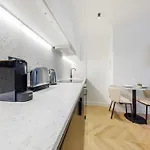 Cosy Apartment Near Saint-Lazare - 1Bdr 2P