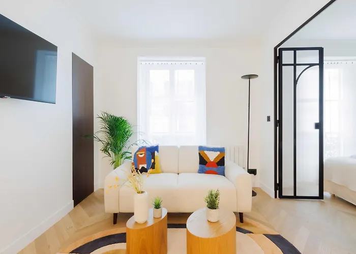 Cosy Apartment Near Saint-Lazare - 1Bdr 2P